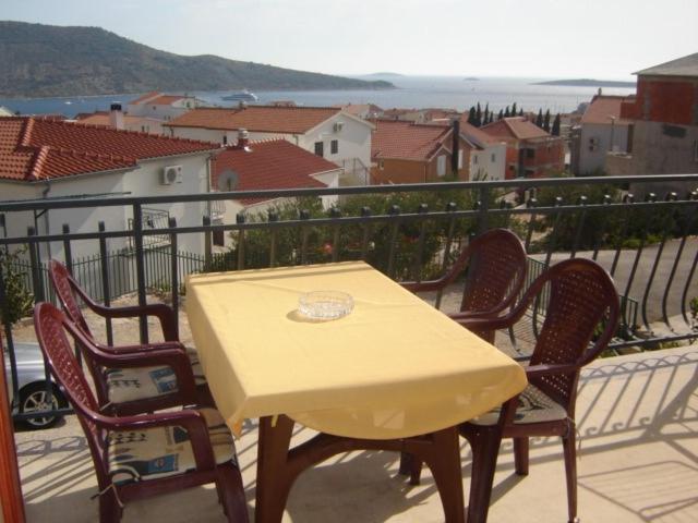 Apartments Ada Primošten Exterior foto